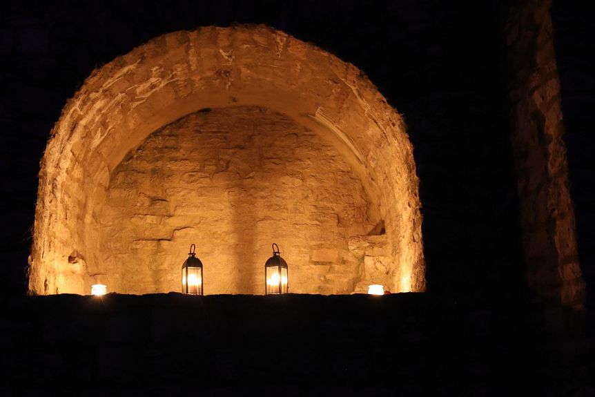 Festungsruine Hohenneuffen, Event, Maueröffnung mit Laternen