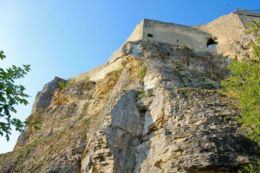 Festungsruine Hohenneuffen, Felsen unterhalb der inneren Ringmauer