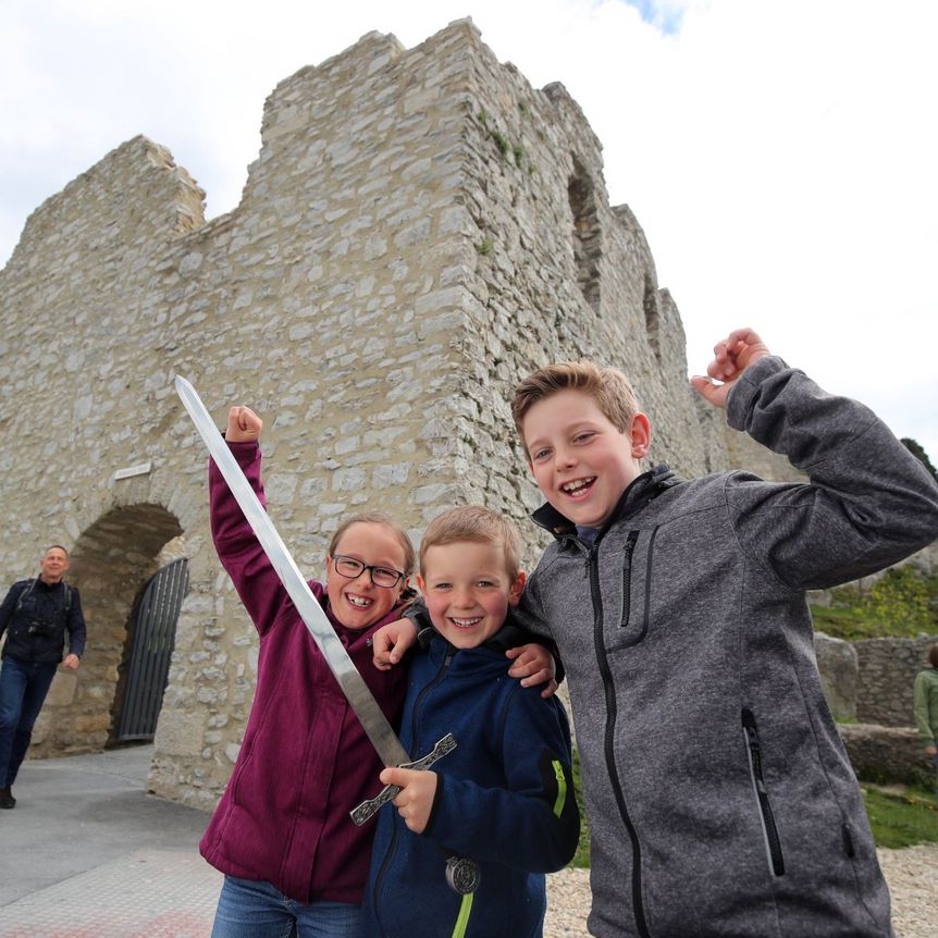 Festungsruine Hohenneuffen, Besucherinnen und Besucher, Kinder